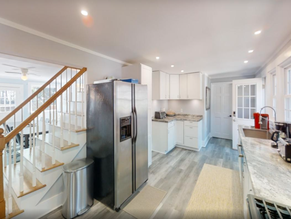 Spacious 9-Bedroom Family Home Near Red river Beach - Perfect for Your Vacation